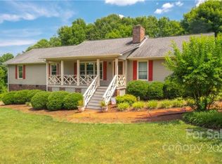 109 Deer Creek Dr, Forest City, NC 28043