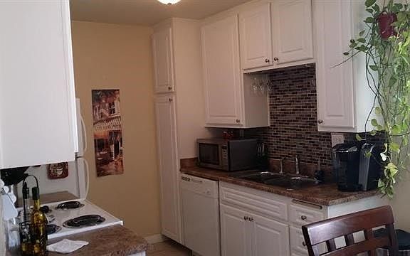 3rd image of 3780 Swift Ave Unit 14