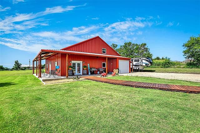1st image of 13685 Us Highway 69
