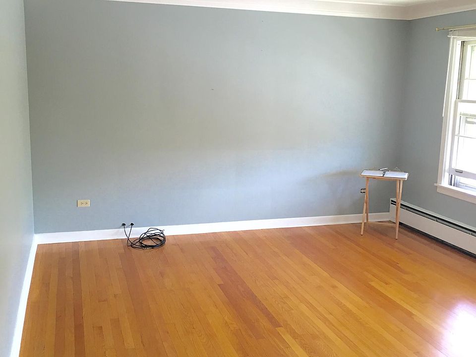 1st image of 6634 W Belmont Ave APT 2