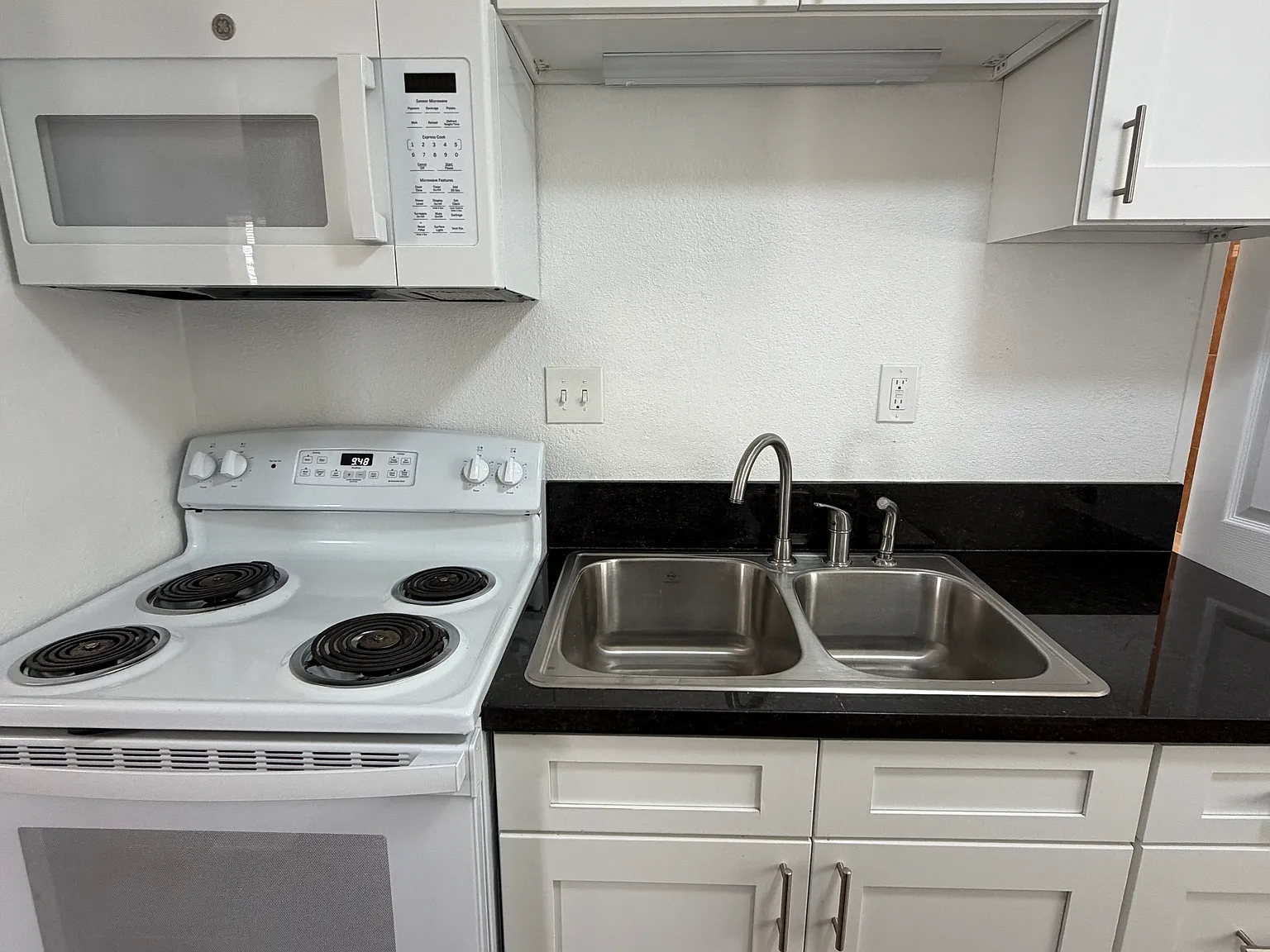 Studio, 650 sqft, $1,000 — Photo 4