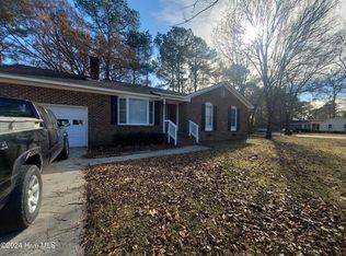 617 Ridge Rd, Greenville, NC 27858