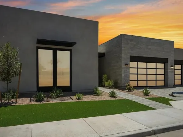 2371 E AQUARIUS Place, Chandler, AZ 85249