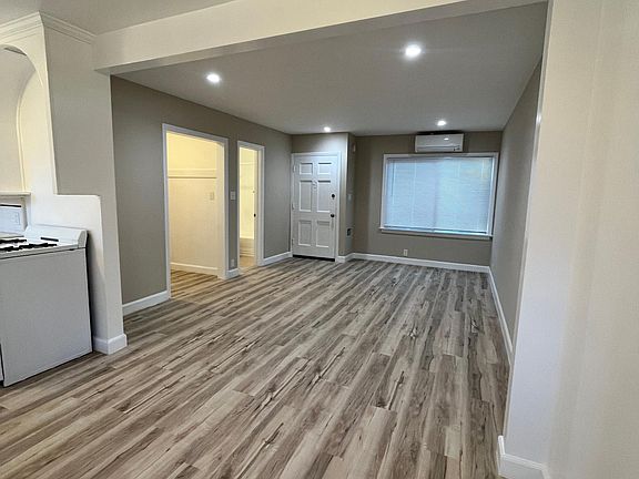 2nd image of 306 W Valencia Ave