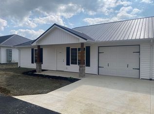 1618 Irene Dr #13, Bellefontaine, OH 43311
