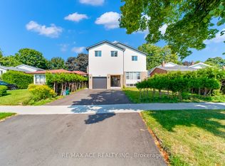 96 Invergordon Ave, Toronto, ON M1S 2Z2