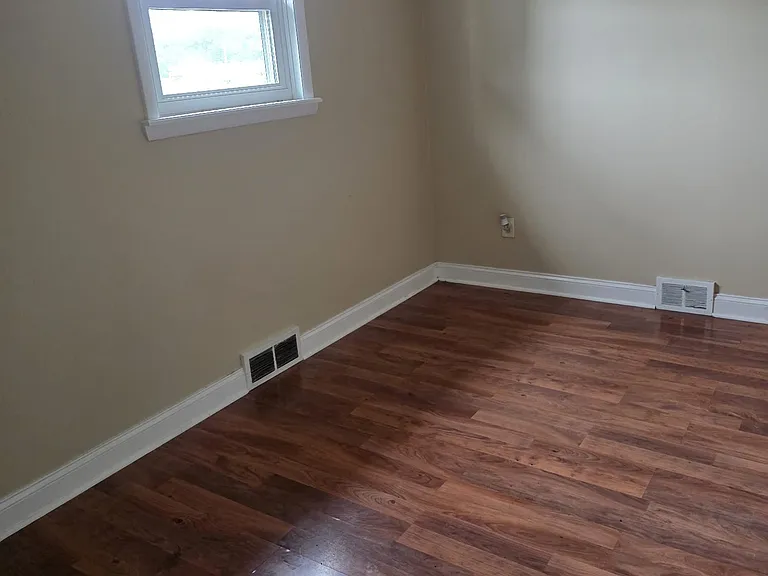 540 Boquet St — Photo 10