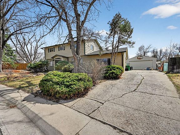 3rd image of 646 W Davies Way