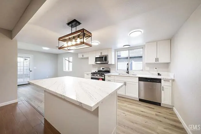 21231 Corwin St — Photo 12