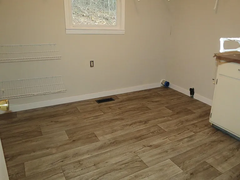 4089 Leach Rd — Photo 17