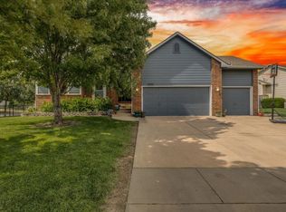 2682 N Shefford Ct, Wichita, KS 67205