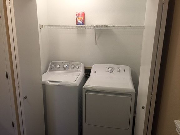 4th image of 5994 SE Drake St APT 13
