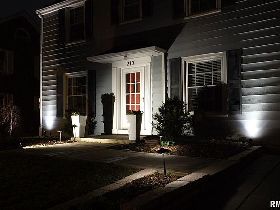 5th image of 217 W Crestwood Dr