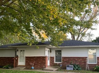 633 Meadow Lane St, Le Roy, IL 61752