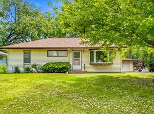 2584 Herschel St, Roseville, MN 55113