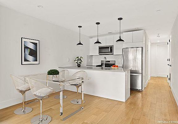 3rd image of 92 Monroe St #1