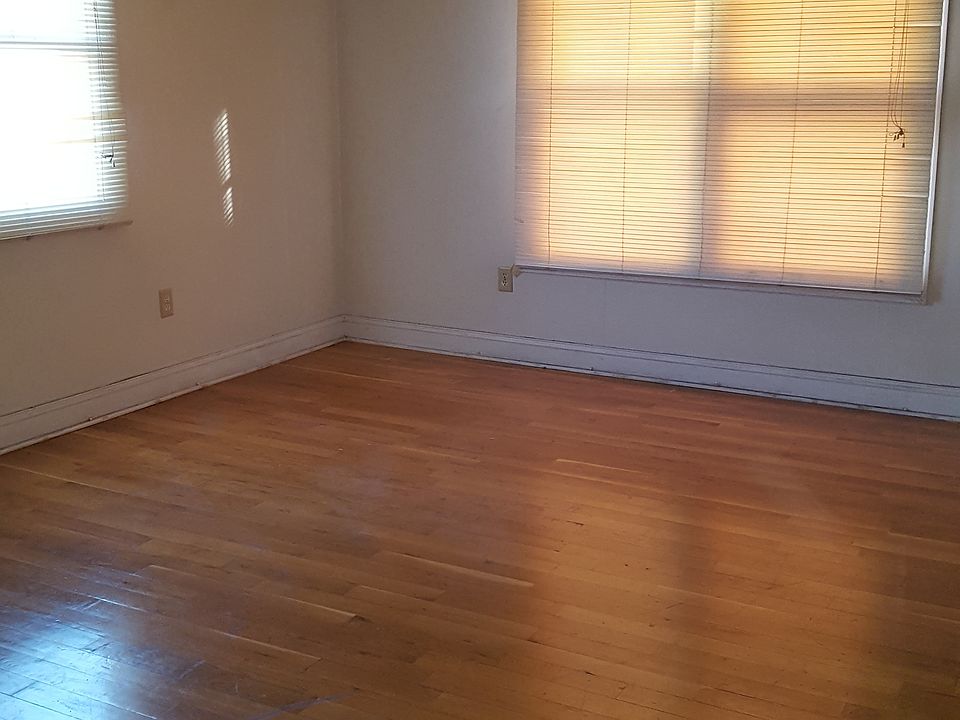 2nd image of 85-91 Braod Way #3T
