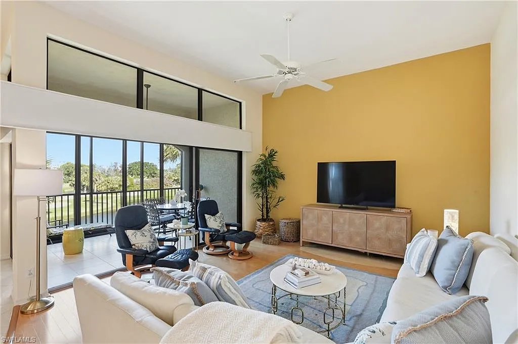 2 bed, 2.0 bath, 1826 sqft, $11,000 — Photo 3