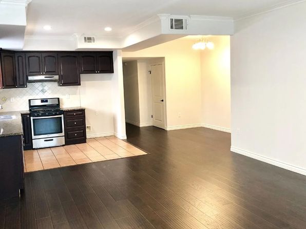 6710 Balboa Blvd APT 1