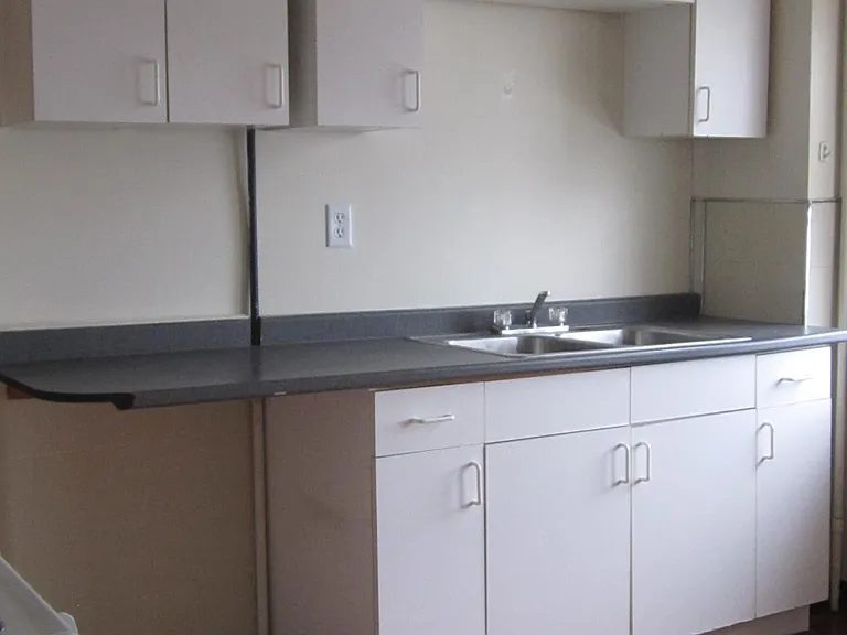 37 Dolphin Ave #2 — Photo 3