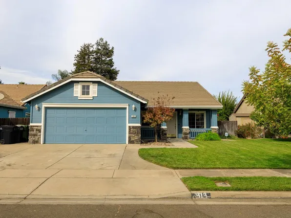 313 Sunbird Dr, Turlock, CA 95382