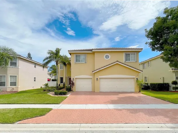 16196 SW 15th St, Pembroke Pines, FL 33027