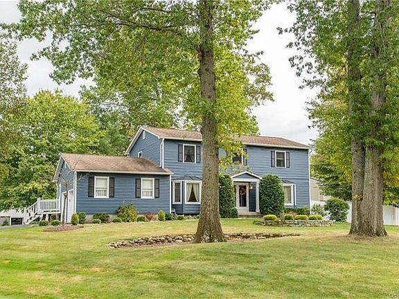 2nd image of 2 Brookline Cir