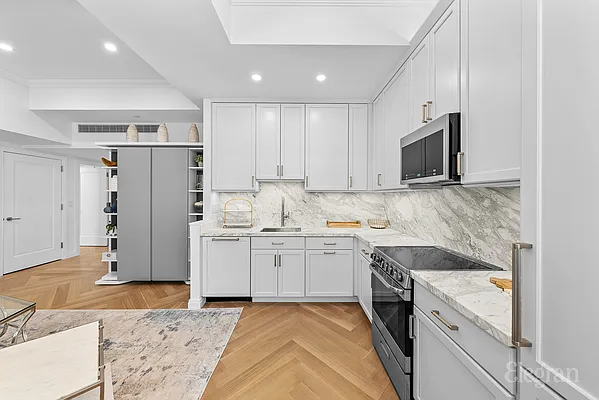 Rented by Elegran | media 2