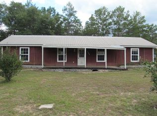 121 W Dogwood Ave, Defuniak Springs, FL 32433