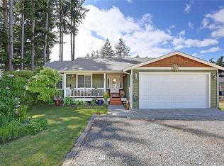 1320 W Camano Dr, Camano Island, WA 98282