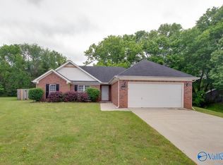 202 Finton Ct, Huntsville, AL 35811