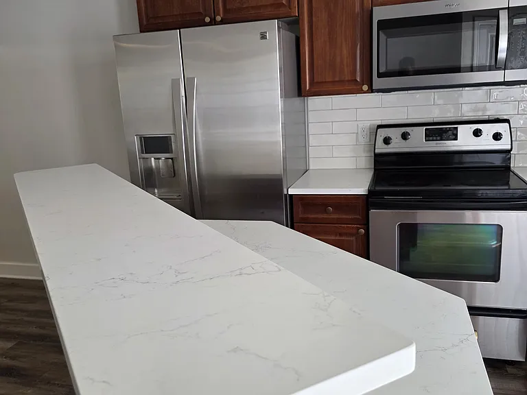 7025 Sunnywood Dr — Photo 5
