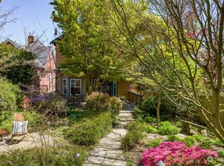 8217 Ashworth Ave N, Seattle, WA 98103