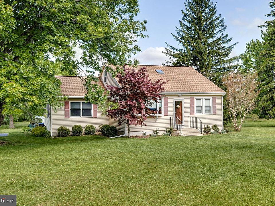 1st image of 34 Fenton Ln