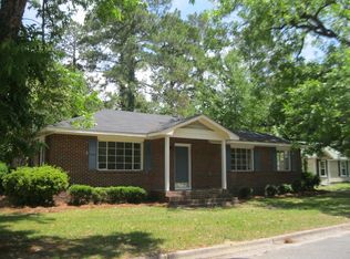 105 S Baker St, Glennville, GA 30427
