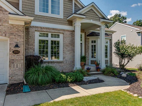 2nd image of 2553 Atwater Hills Dr NE