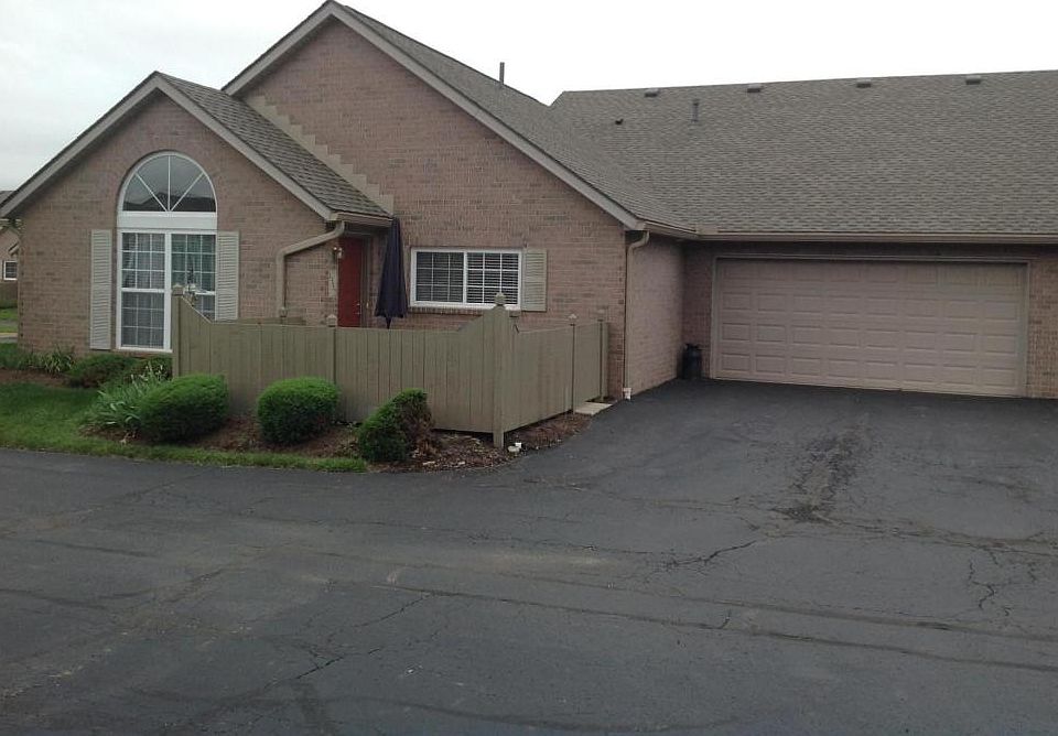 1st image of 1352 Amberlea Dr E