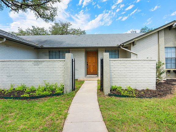 4th image of 2411 Rockaway Ln