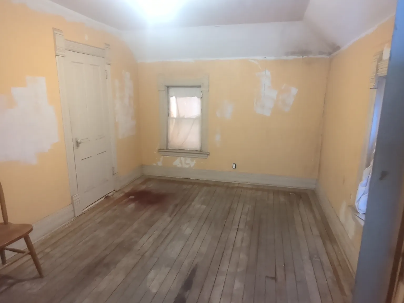 3 bed, 2135 sqft, $500 — Photo 3