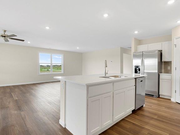 5th image of 1732 Lighthouse Ln