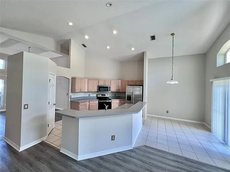70 Wellesley Ln — Photo 12