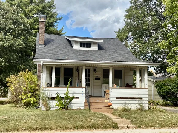 1602 E Jackson St, Bloomington, IL 61701