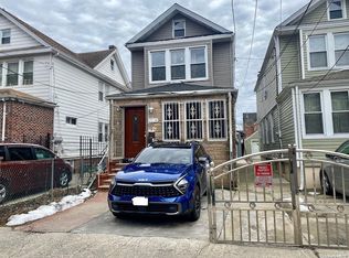 17238 90th Ave, Jamaica, NY 11432