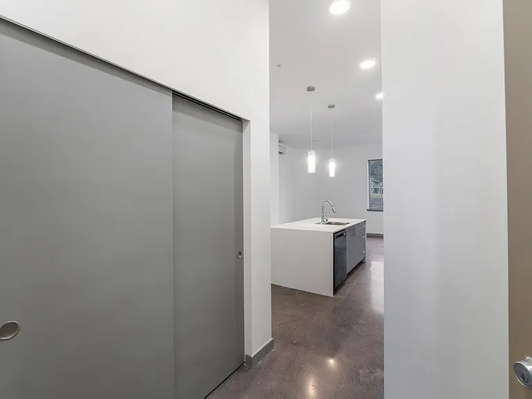 Serenity Apartments — Photo 113