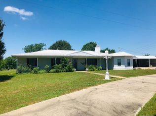 4200 Vinson Rd, Marietta, OK 73448