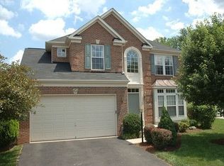 20440 River Bank St, Sterling, VA 20165