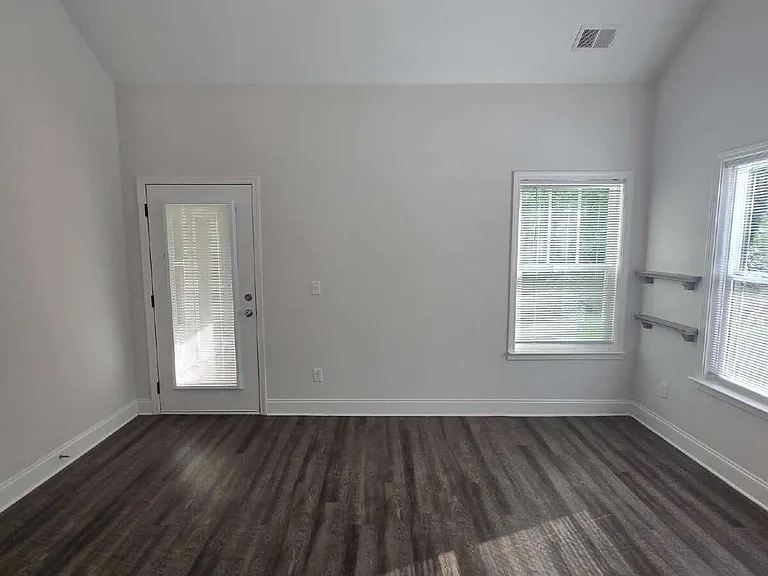 2125 Mae Dell Rd — Photo 24