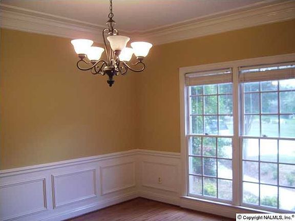 2nd image of 3006 Hampton Cove Way SE