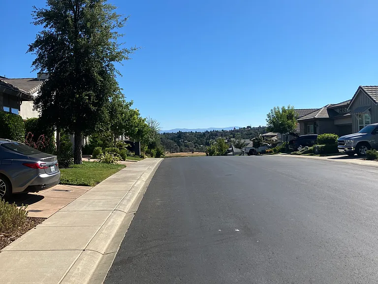 Wide streets. The Bass Lake is at the end of this short walk.