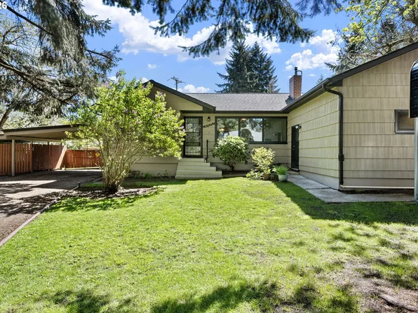 1295 Betty Ln, Eugene, OR 97404